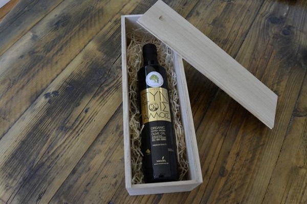 organic olive oil in gift box