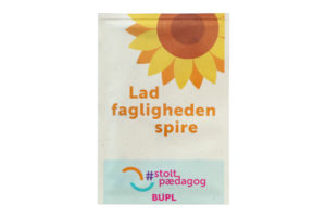 seed packet made of tomato fiber paper